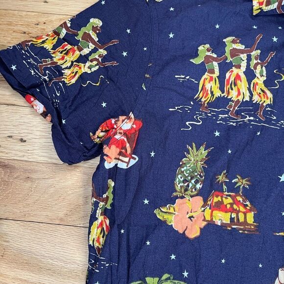 Christmas Mens button up small - Picture 2 of 6